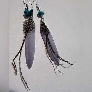 Vintage black, white and grey feather earrings with turquoise stones